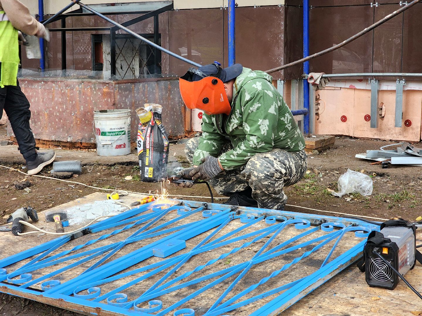 солнечногорск, ремонт , дома, жители , фасад,