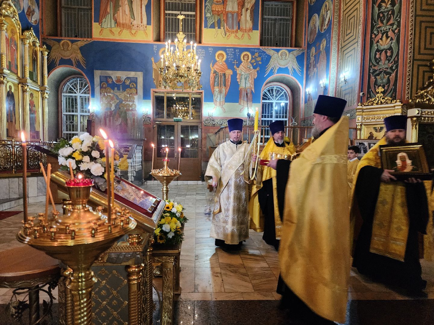 ногинск, религия, церковь, прихожане, богослужение, крестный ход, мощи святителя тихона,