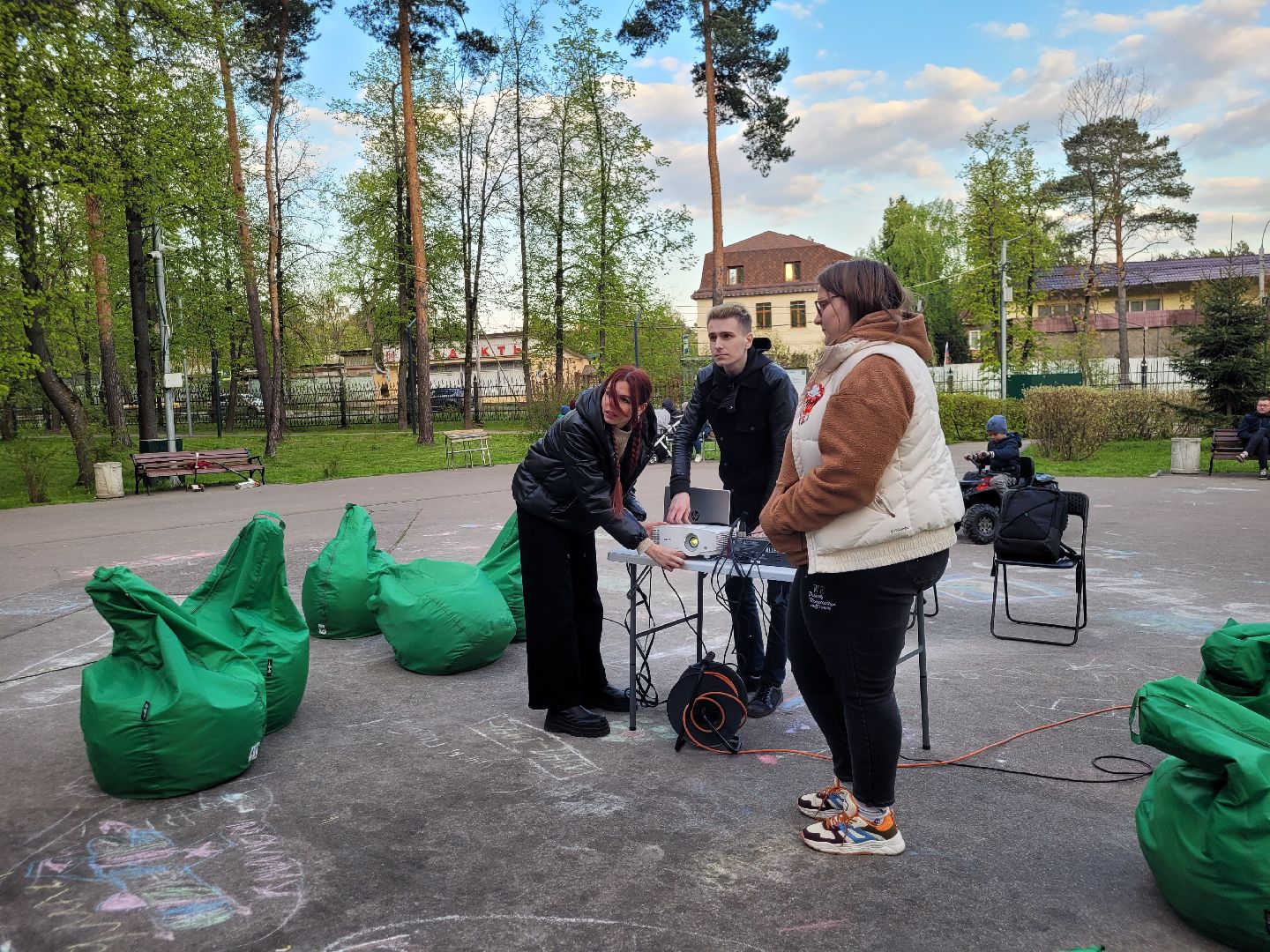 кинопоказ; военные фильмы; видное; парки подмосковья