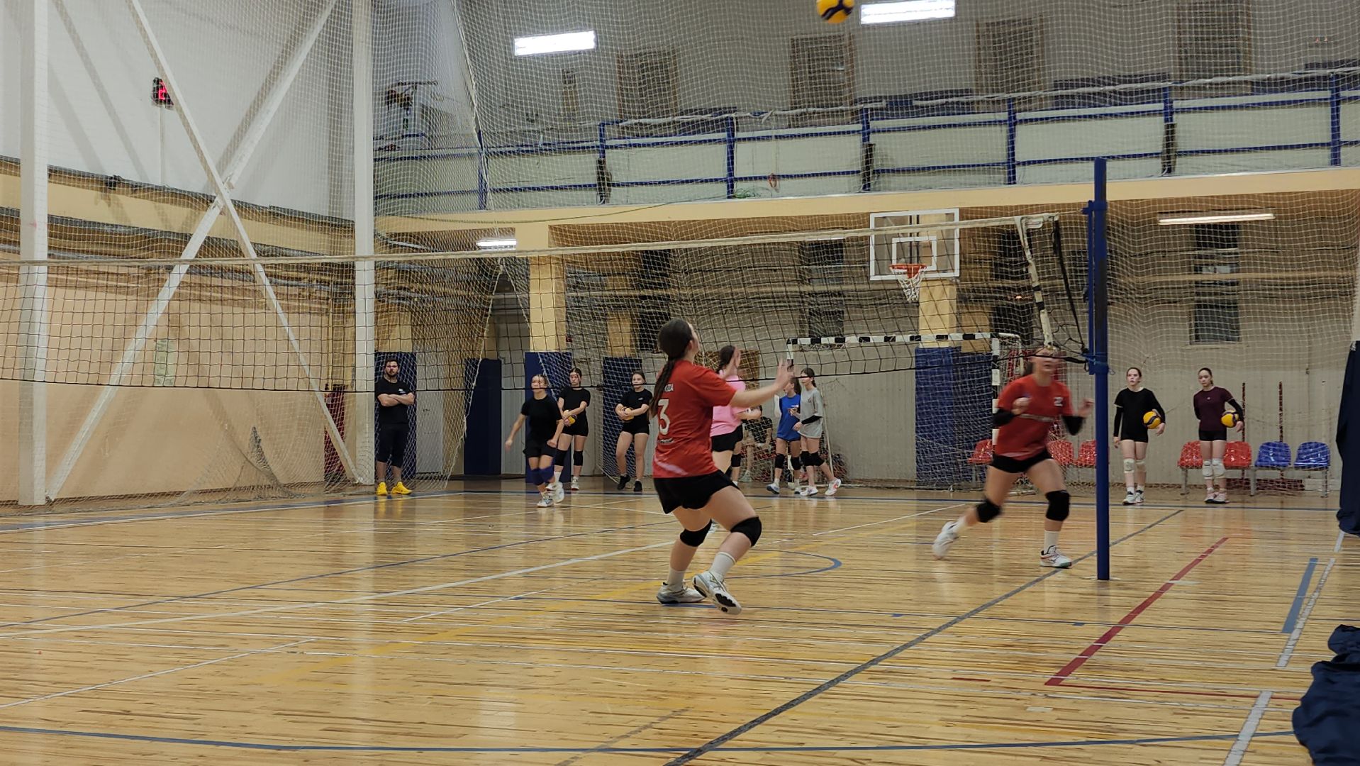 Волейбол , женская команда, Лобня ,