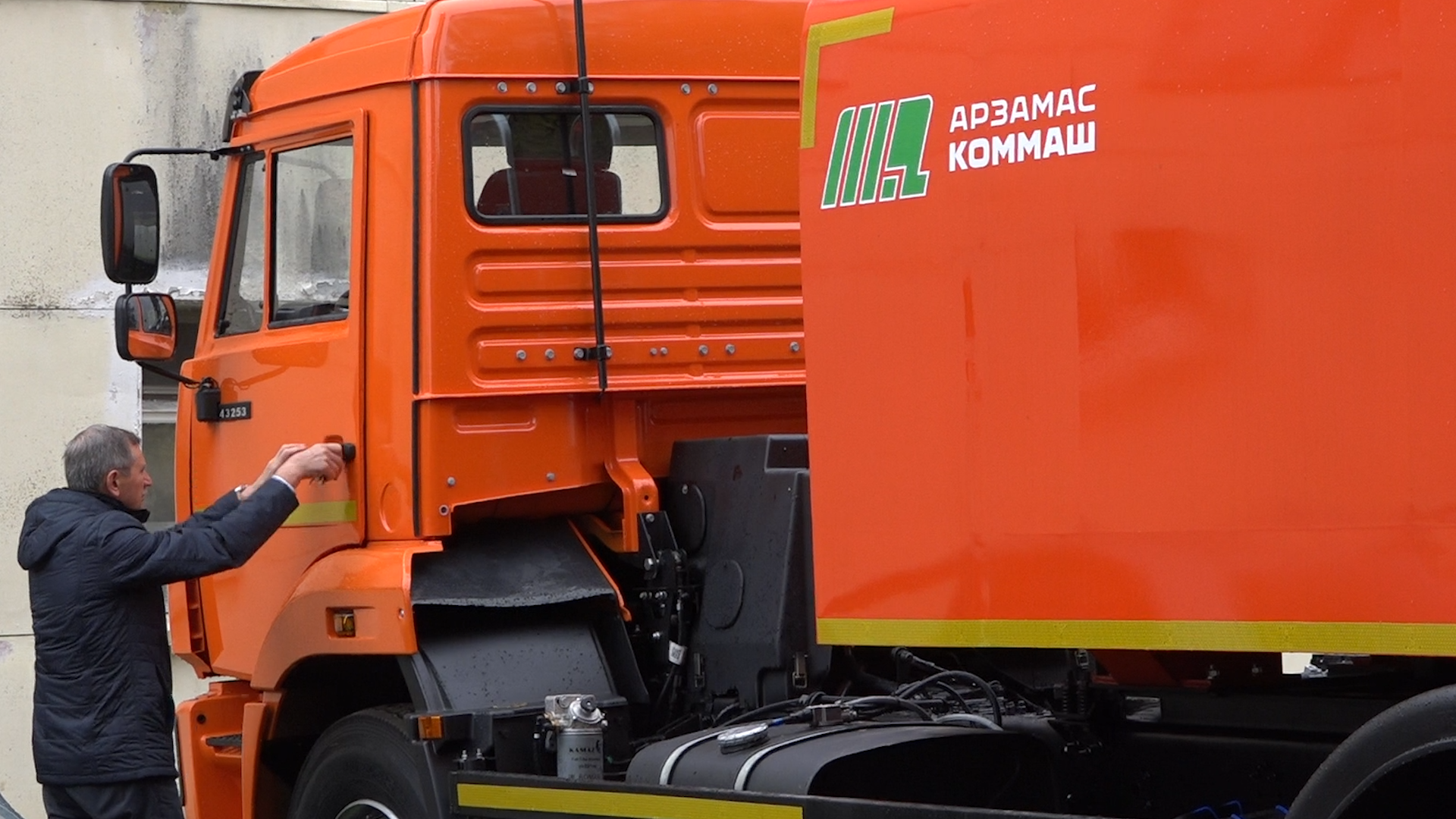 камаз, техника жкх, промывка сетей, устранение засора, власиха жкх,