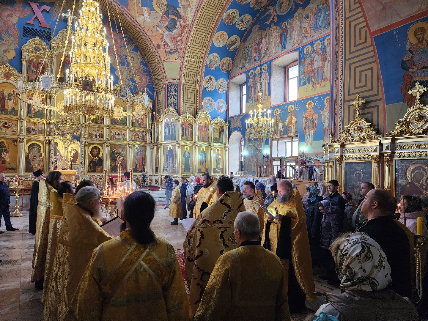 ногинск, религия, вера, церковь, мощи святителя тихона, богослужение,