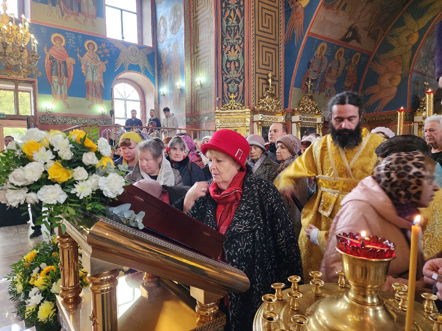 ногинск, религия, вера, церковь, мощи святителя тихона, богослужение,