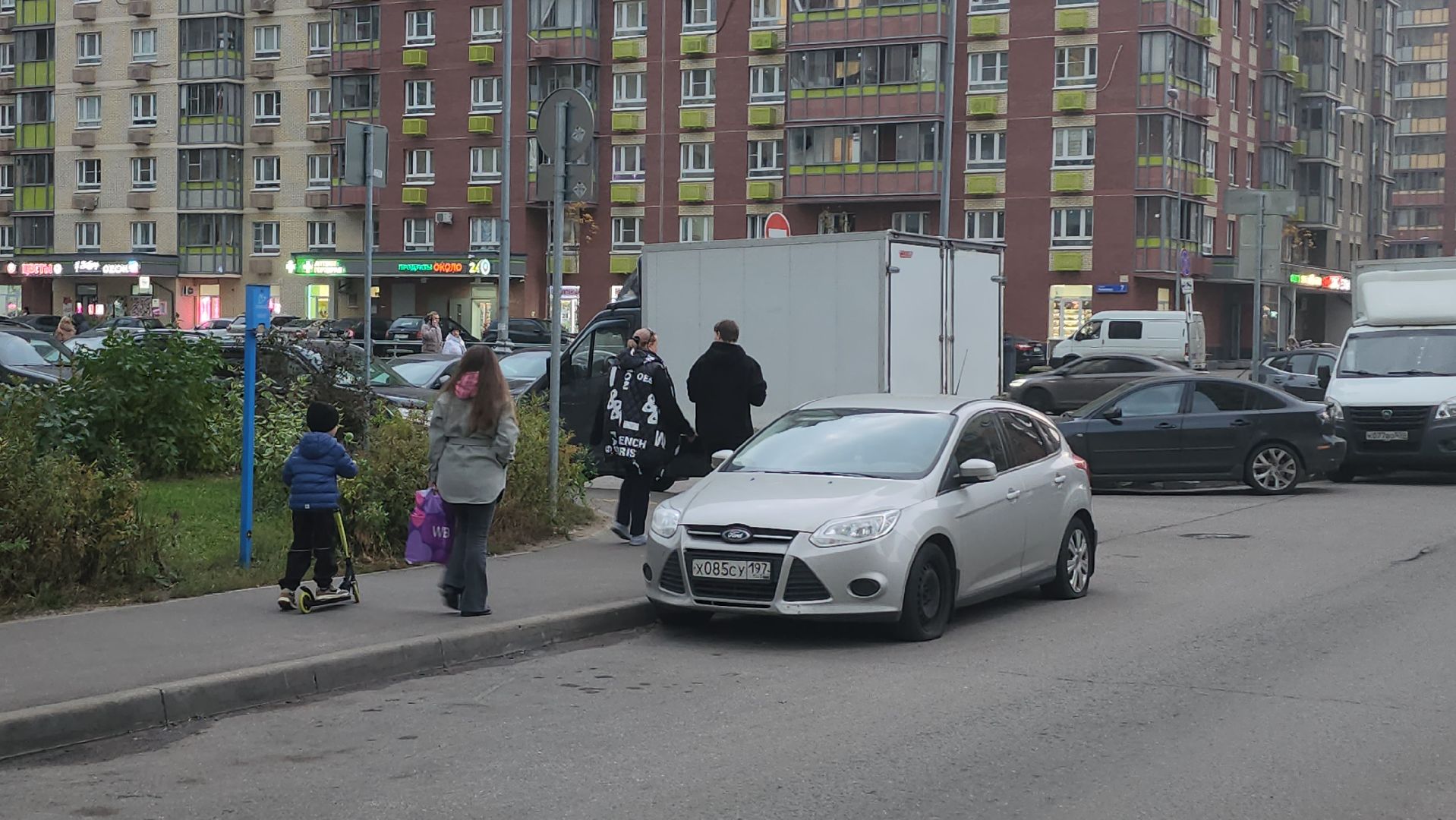 Люберцы, выездная администиация, глава люберец владимир волков, жители,пешеходный переход, безопасность дорожного движения,