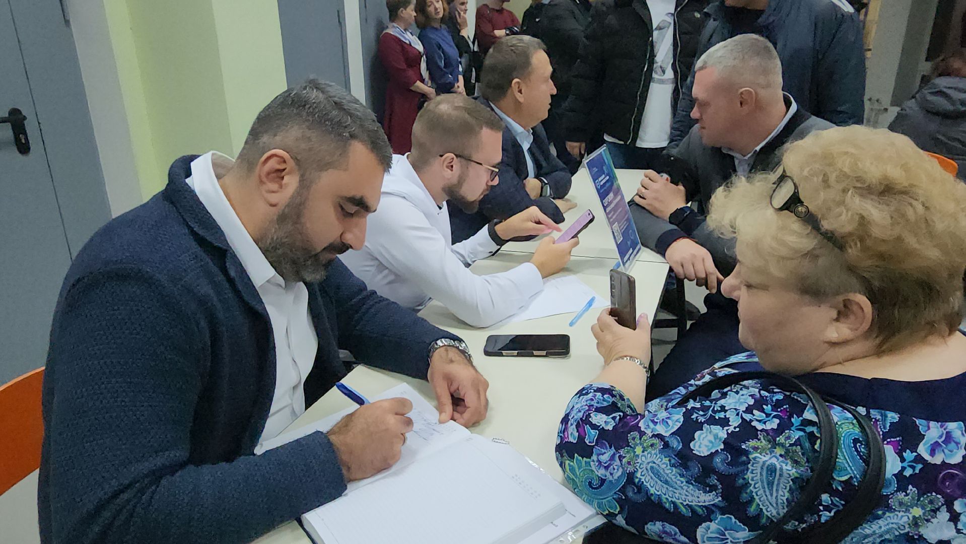 Люберцы, выездная администиация, глава люберец владимир волков, жители,пешеходный переход, безопасность дорожного движения,