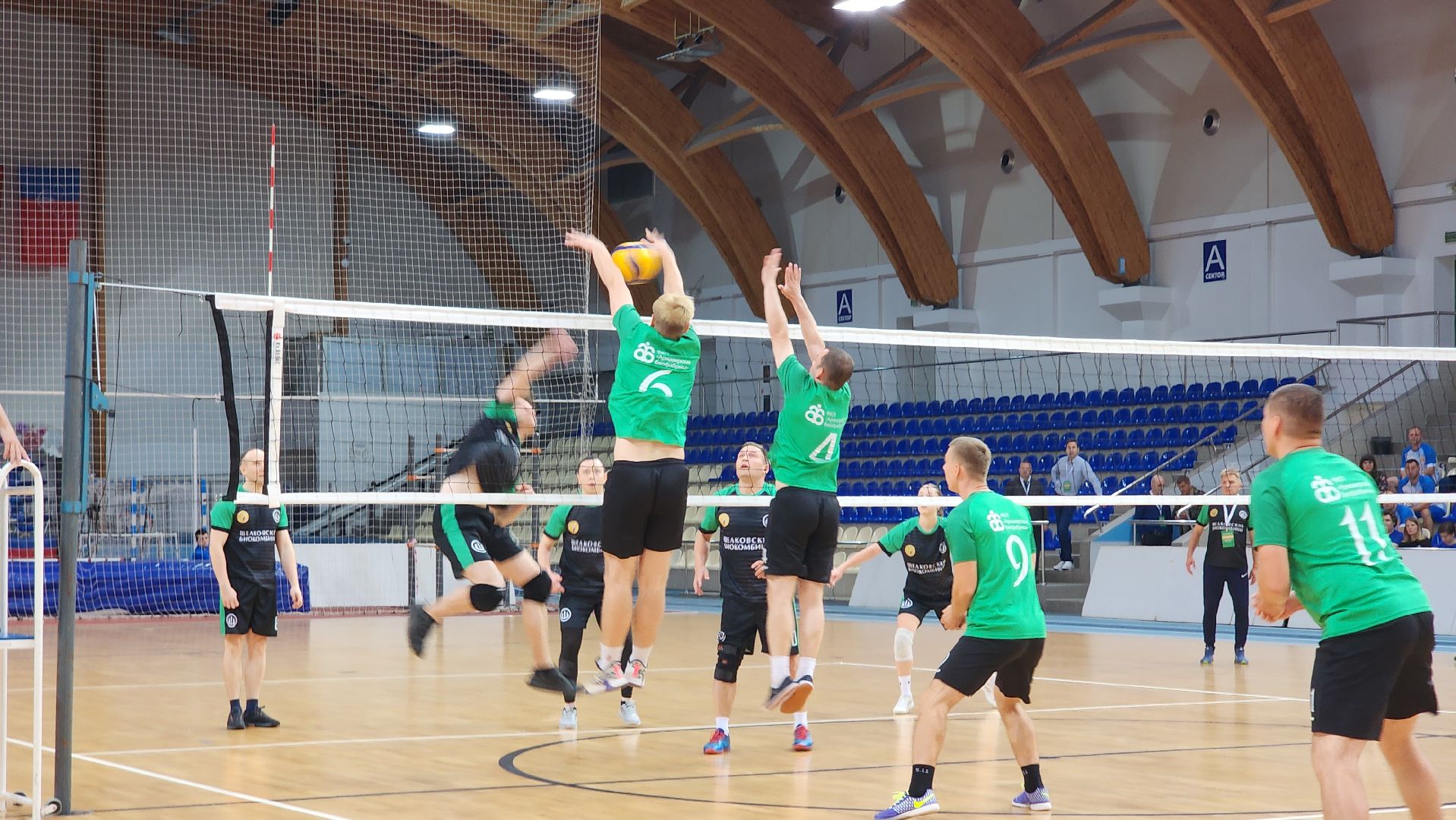 спорт, волейбол, ветеринарно-биологическая промышленность, сельхозпредприятие, щелковский биокомбинат, лосино-петровский,