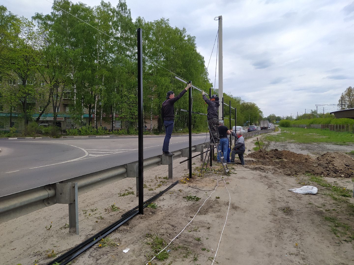 Шумозащитный экран, конструкция, дорога