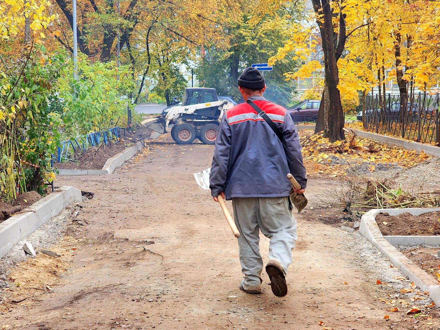 дубна,  комплексное благоустройство дворов, входные группы, новая парковка,асфальтирование дворов,