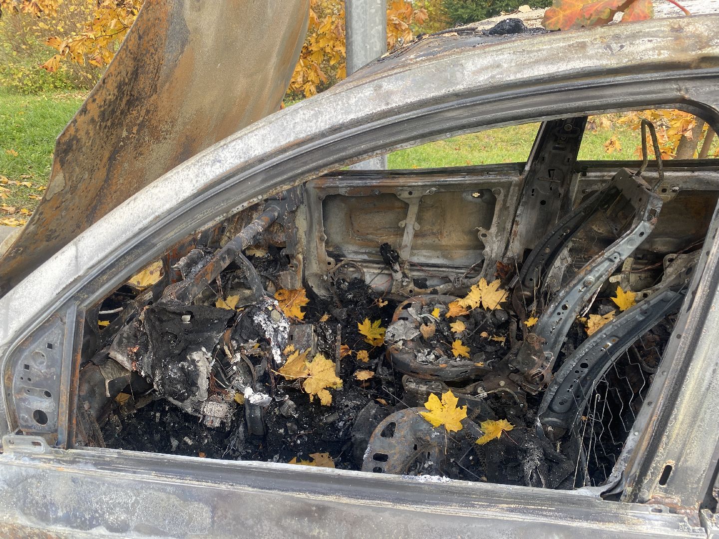 чп, пожар, сгорел автомобиль, власиха чп, форд фиеста сгорел,