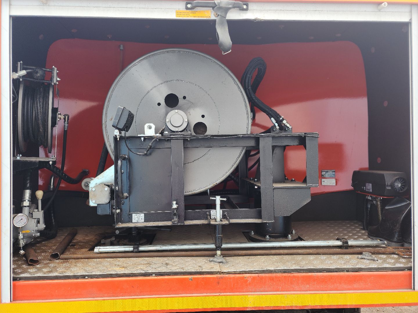 пушкино, МУП ЖКХ лесной, Городское хозяйство пушкино, жкх, пушкинский, пушкинский городской округ, каналопромывочная машина, экскаватор-погрузчик, специализированная техника,