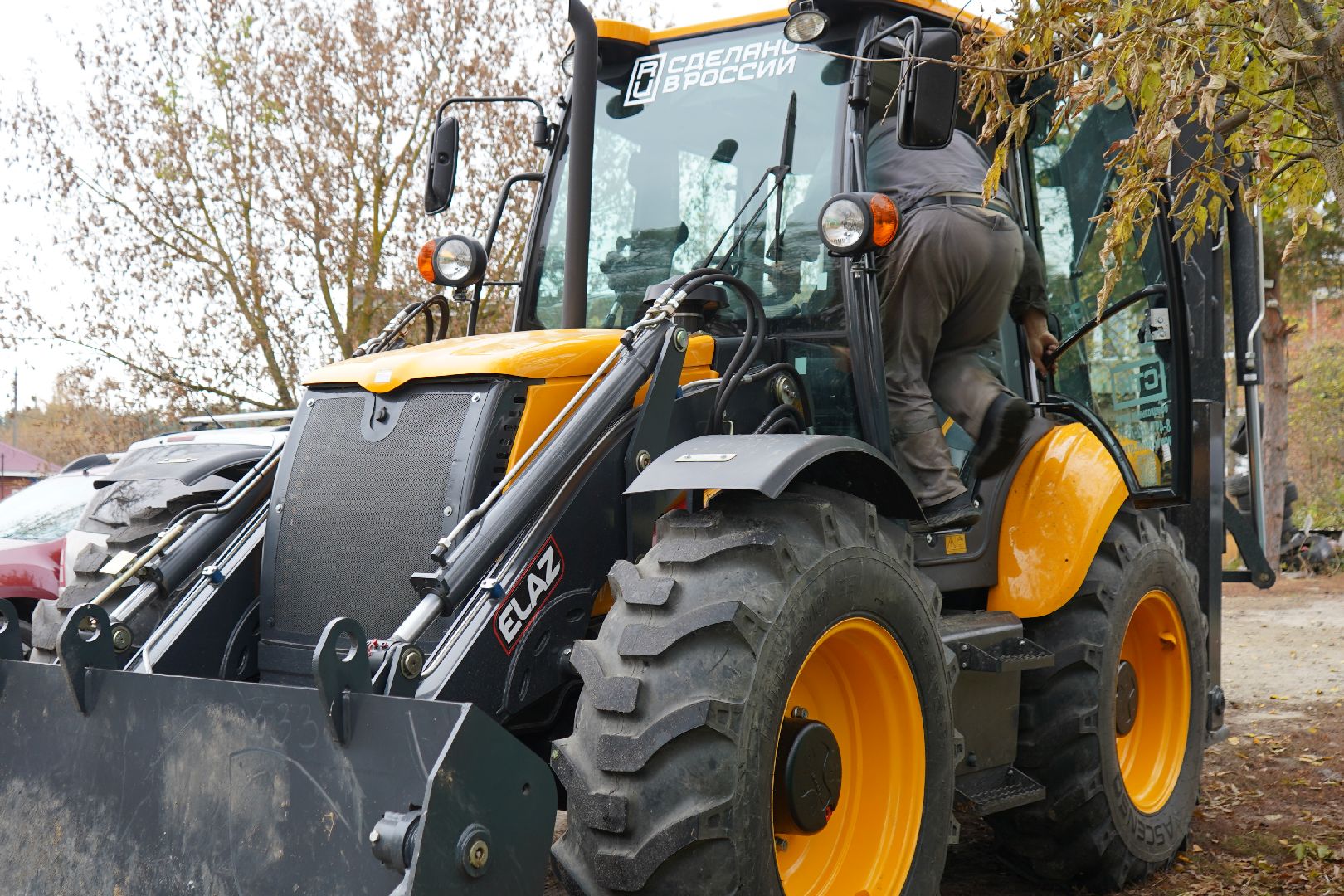 новый экскаватор, жкх, ступино,