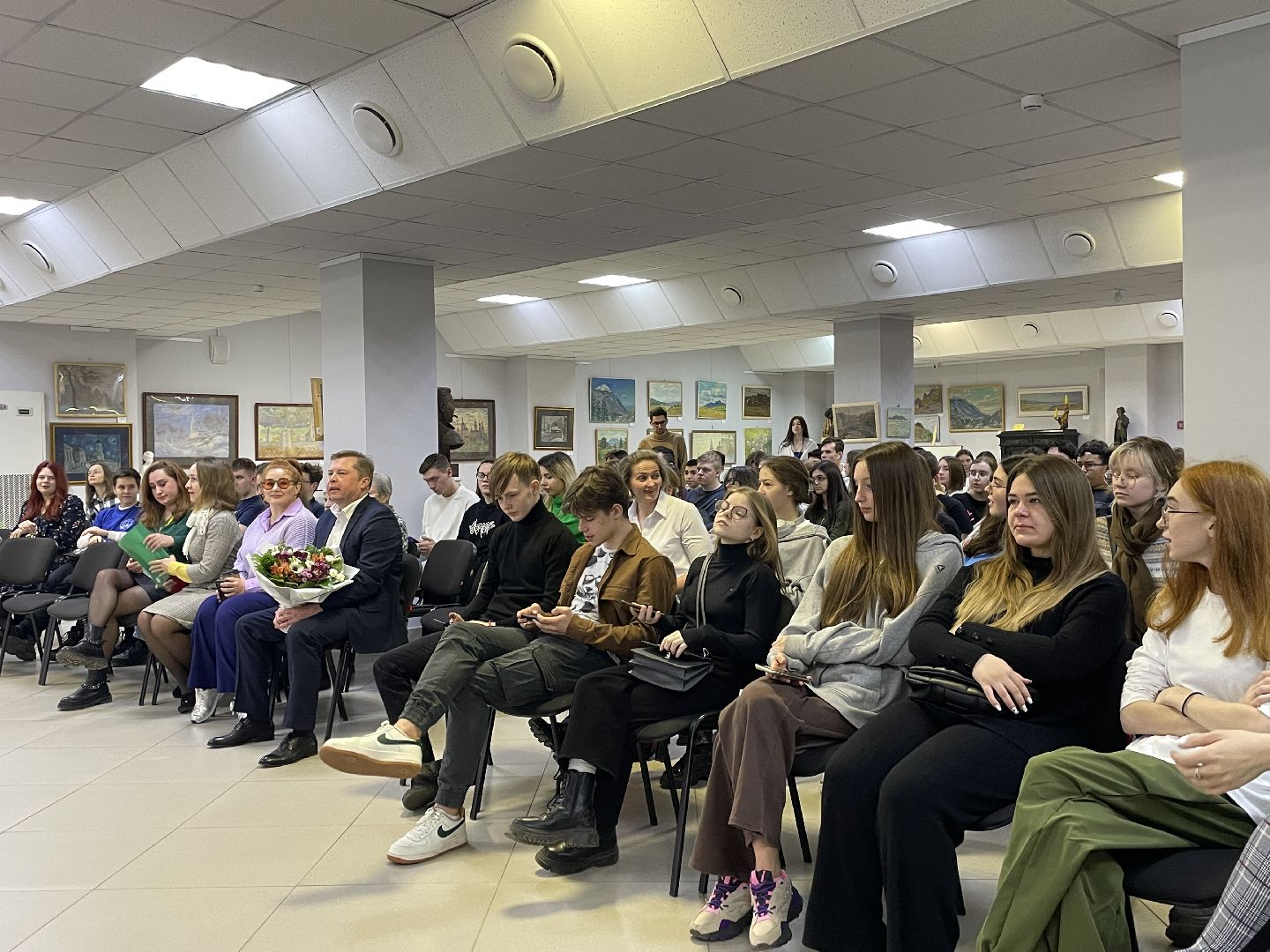 Диалог на равных