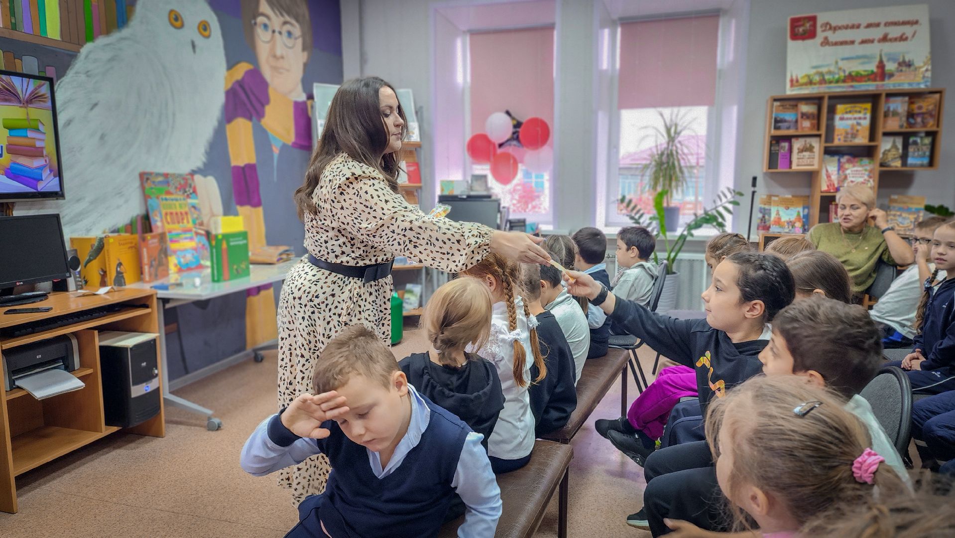 бронницы, посвящение в читатели, библиотека бронниц, первоклассники в библиотеке, дети,