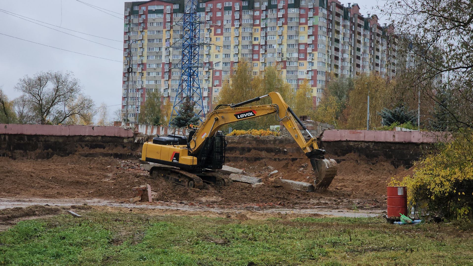 монумент, Лобня , реконструкция  площади,