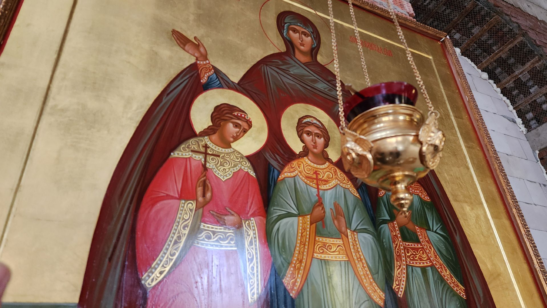 купол над храмом, Крест , Храм, Лобня, церковь,