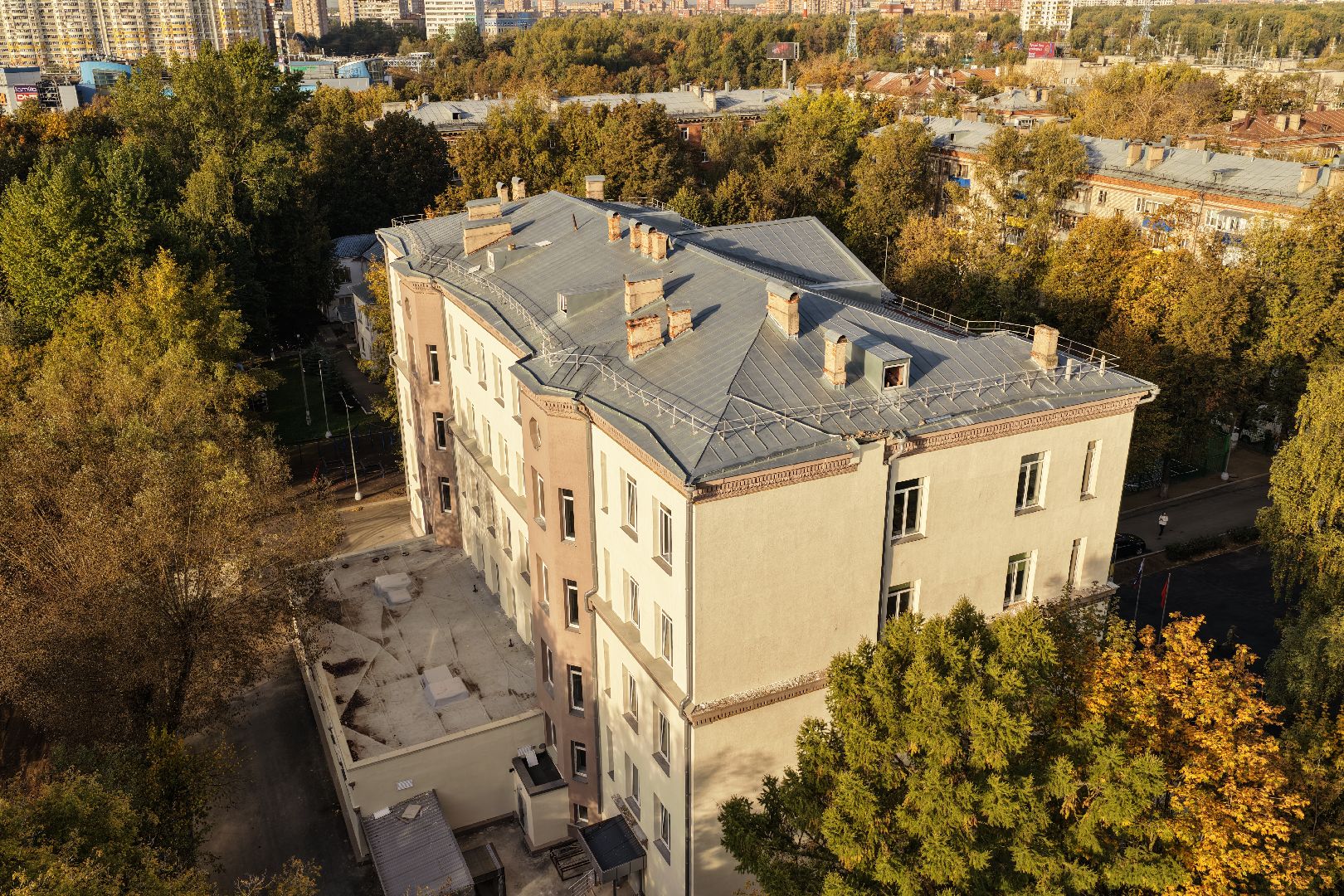 видео с коптера, школа 8 в химках,