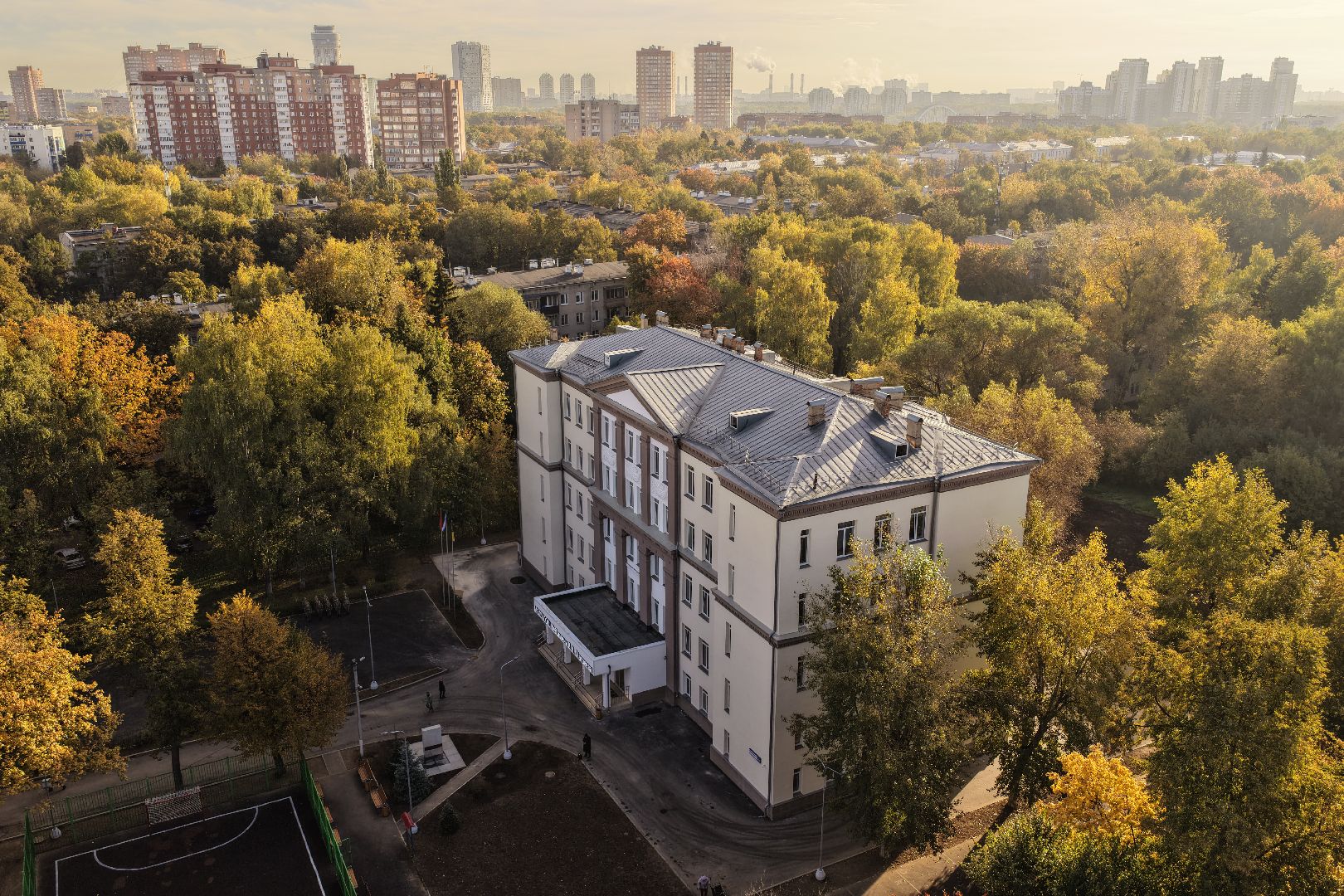 видео с коптера, школа 8 в химках,