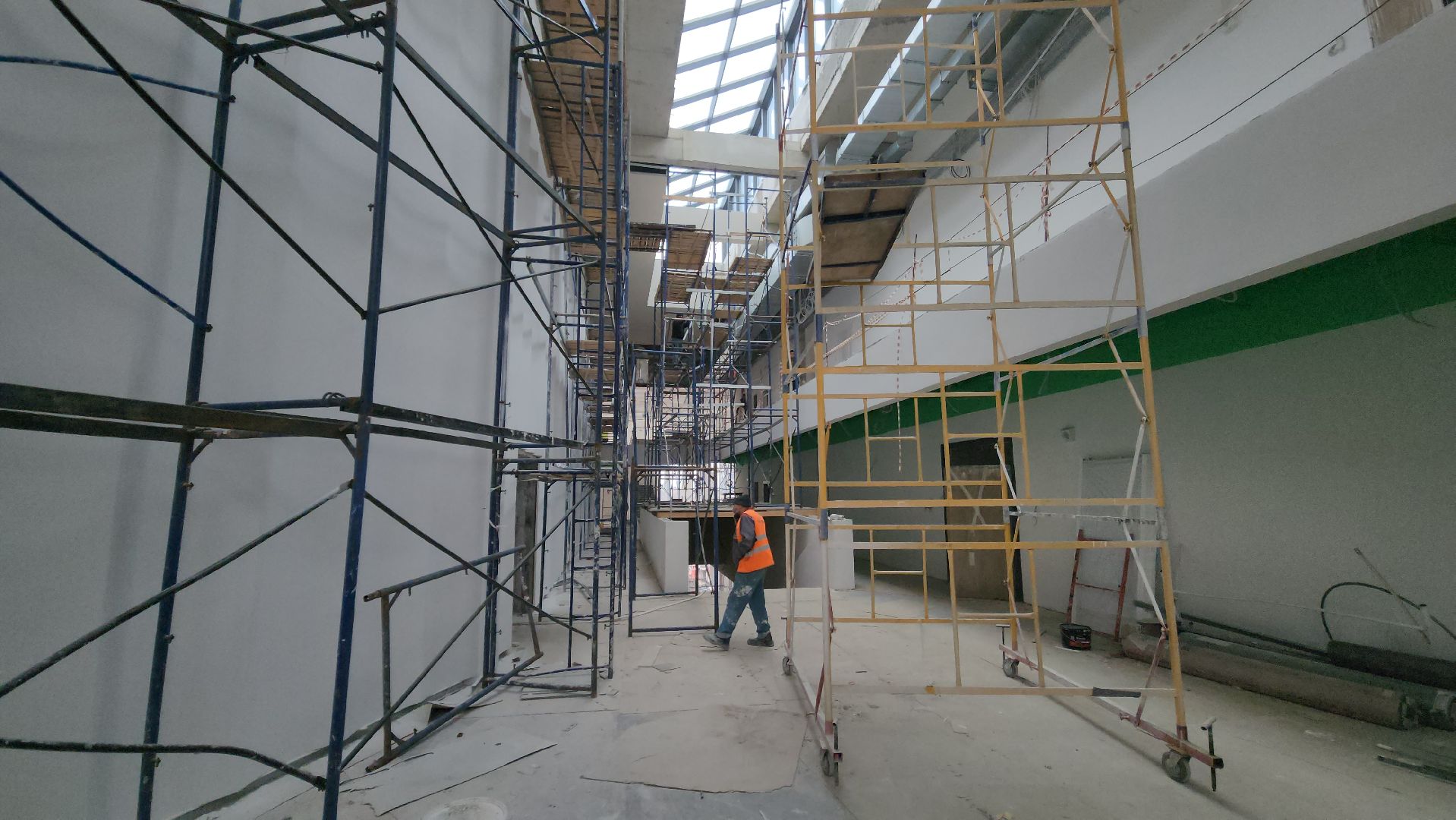 стройка, новая школа, красногорск, изумрудные холмы,