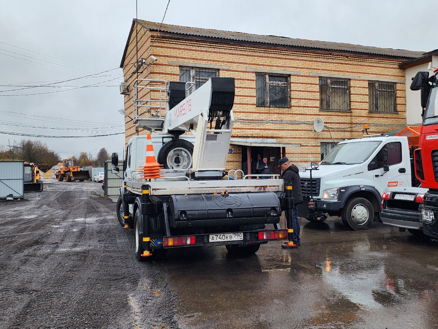 чехов, мбу чеховское благоустройство, подготовка к зиме, осенне-зимний период, спецтехника, уборочная техника,  техобслуживание, текущий ремонт, инвентарь и инструменты, противогололедные материалы, пескосоляная смесь, гсм, штат, водители, дворники, разнорабочие, содержание и уборка территорий, программа яндекс вектор,автоматизация работы, контроль, средства малой механизации,