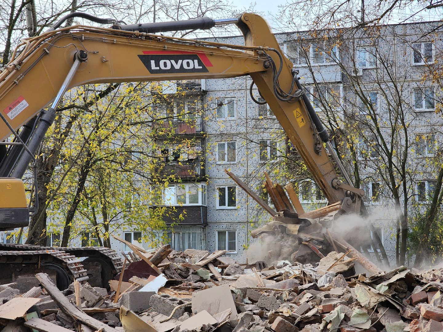 снос аварийного дома, аварийный дом, комфортное жилье, старая купавна, богородский городской округ,