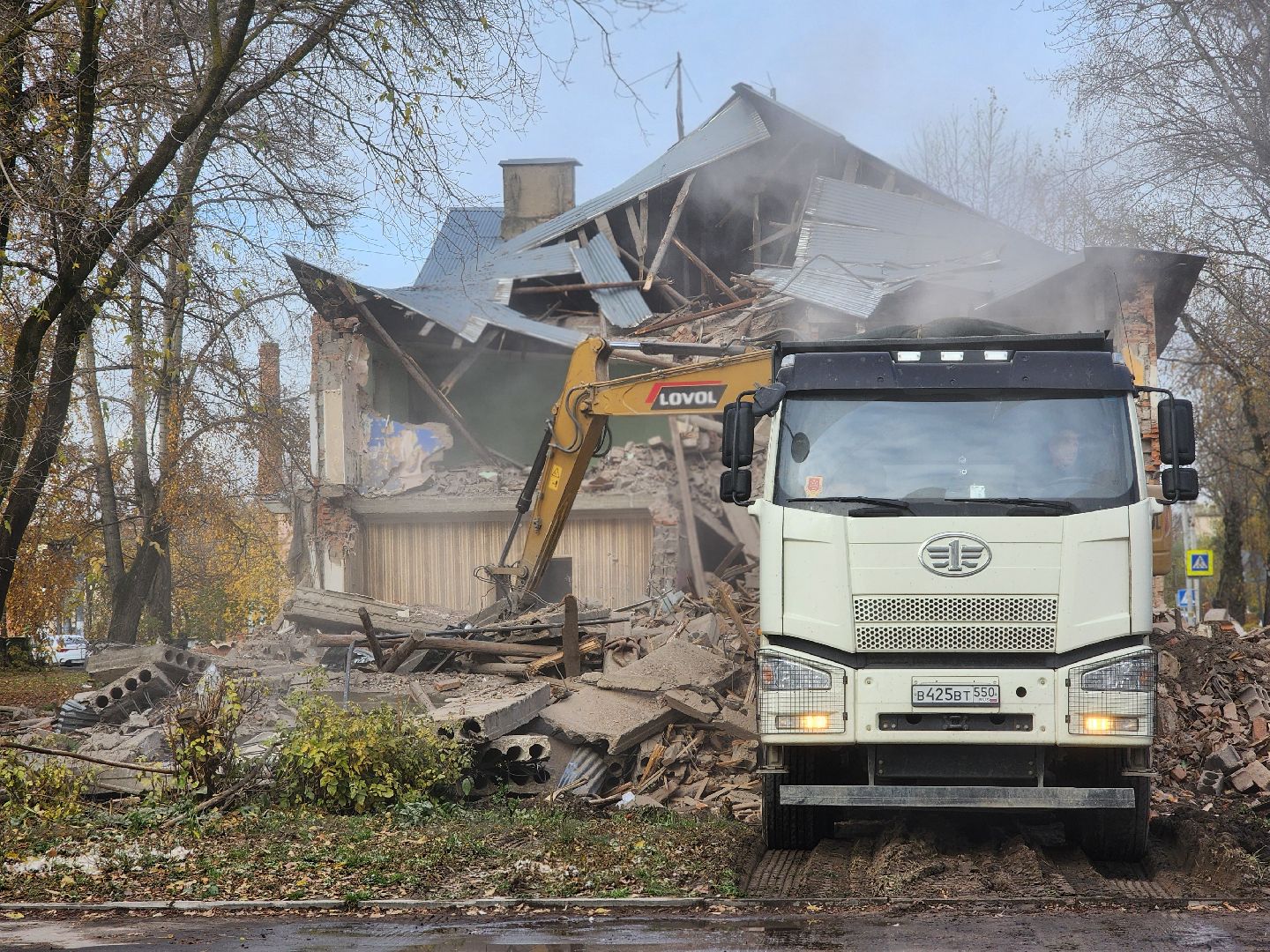 снос аварийного дома, аварийный дом, комфортное жилье, старая купавна, богородский городской округ,