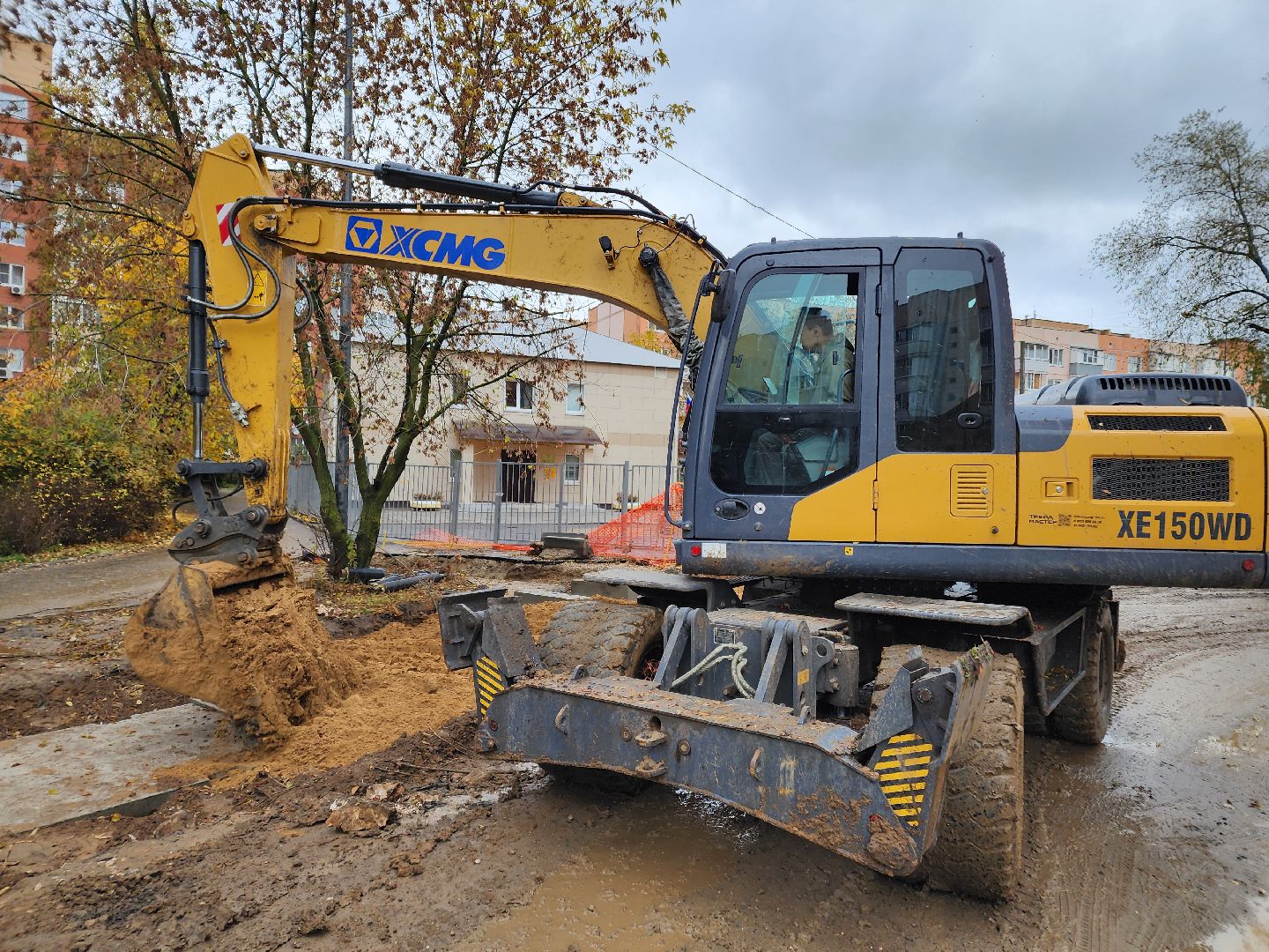 чехов, вишневый бульвар, улица чехова, капремонт теплосети, реконструкция теплотрассы, модернизация, замена труб, горячее водоснабжение, отопление, обратная засыпка траншей, благоустройство, госпрограмма московской области, обращения жителей, портал добродел,