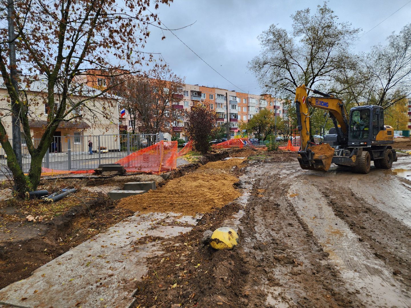 чехов, вишневый бульвар, улица чехова, капремонт теплосети, реконструкция теплотрассы, модернизация, замена труб, горячее водоснабжение, отопление, обратная засыпка траншей, благоустройство, госпрограмма московской области, обращения жителей, портал добродел,
