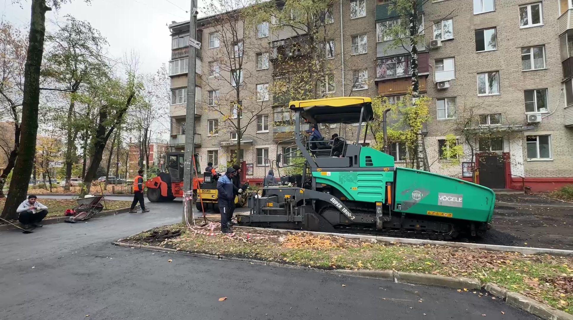 Реутов, благоустройство, асфальт во дворах,