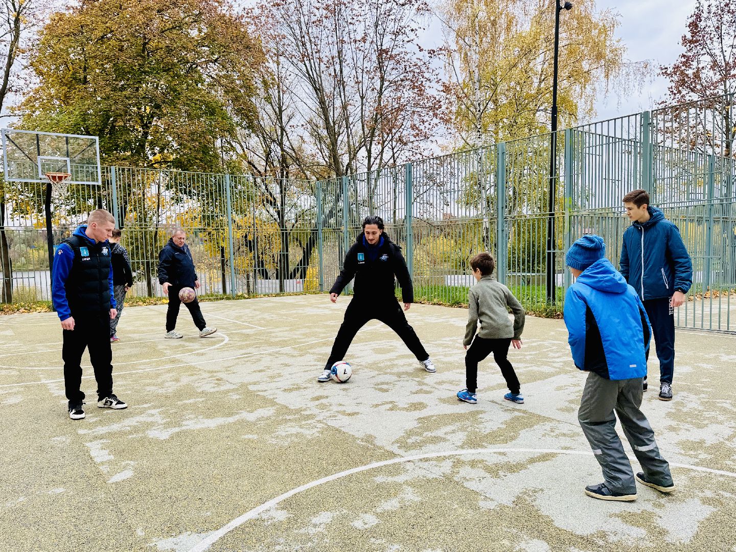 раменское, футбол, раменский городской парк, леон сатурн, раменский сатурн,