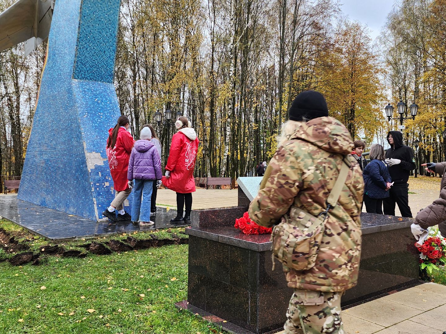наро-фоминск, наро-фоминский городской округ, экологическая акция, благоустройство клумб, движение первых наро-фоминск, юннаты,