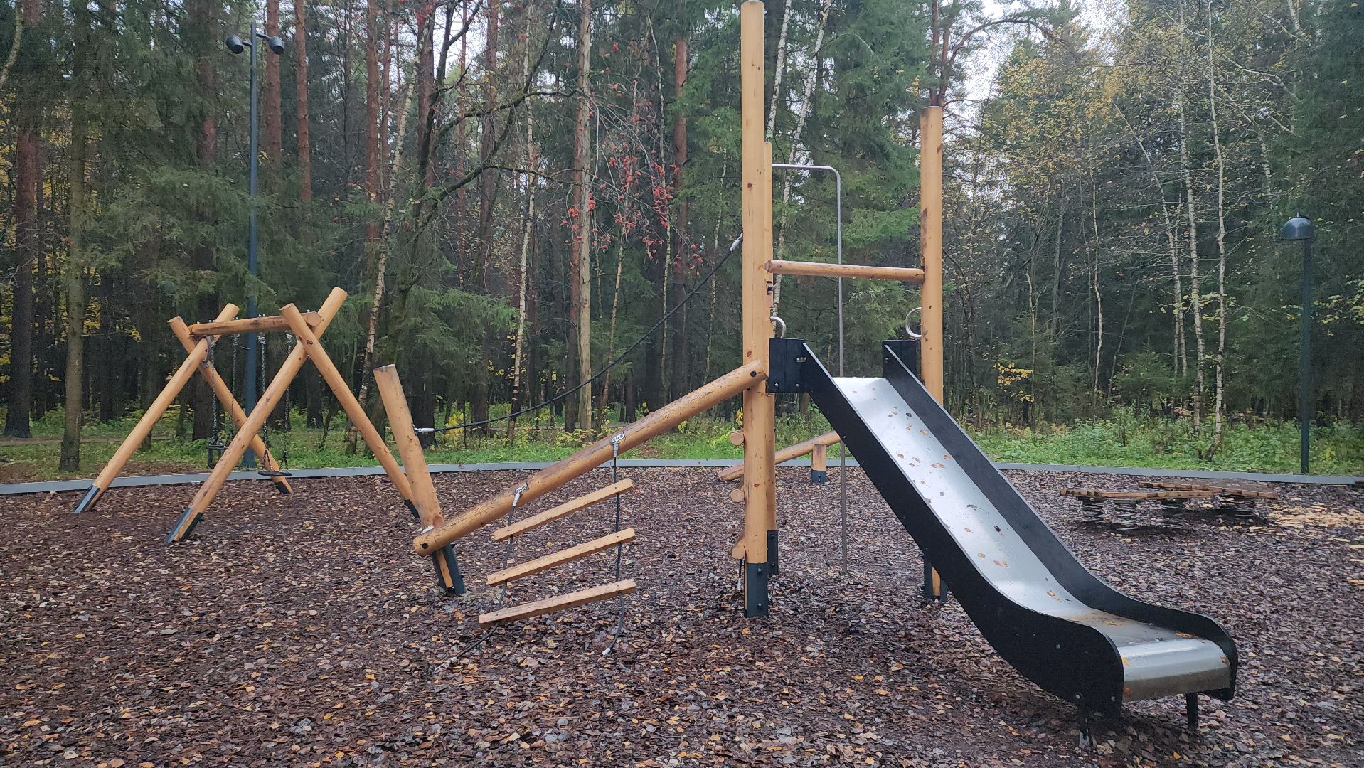 Детская площадка , Площадка для детей в лесу, лесопарк, лобненский парк, Лобня,