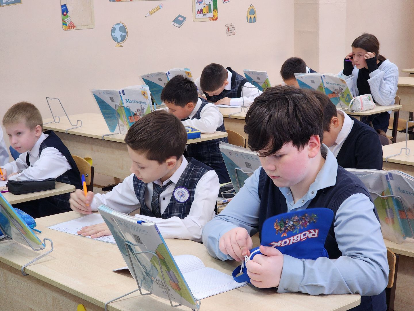 образование, герой, электросталь, школа, общество, молодой специалист,