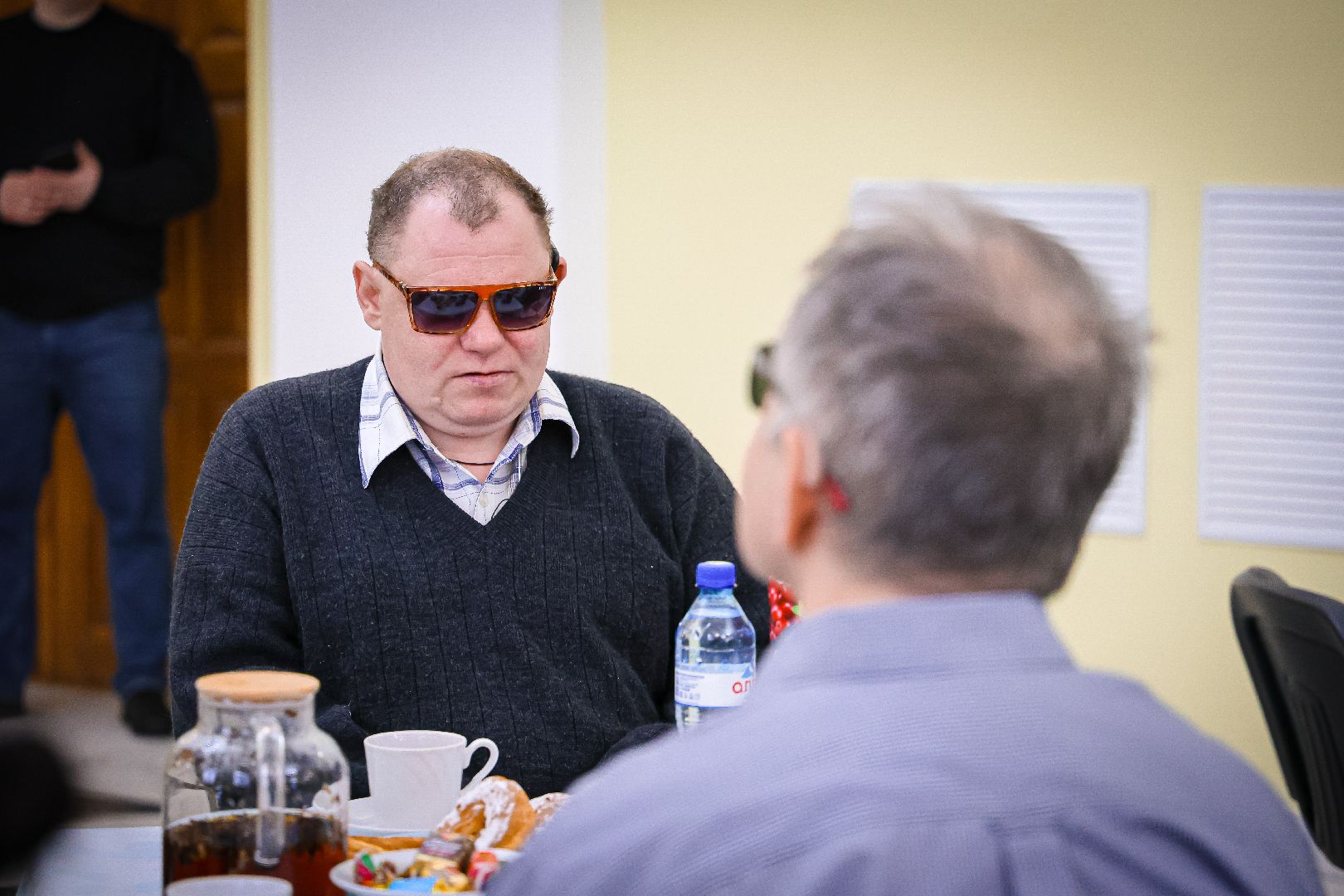 клин, общество, общество слепых, люди, помощь,