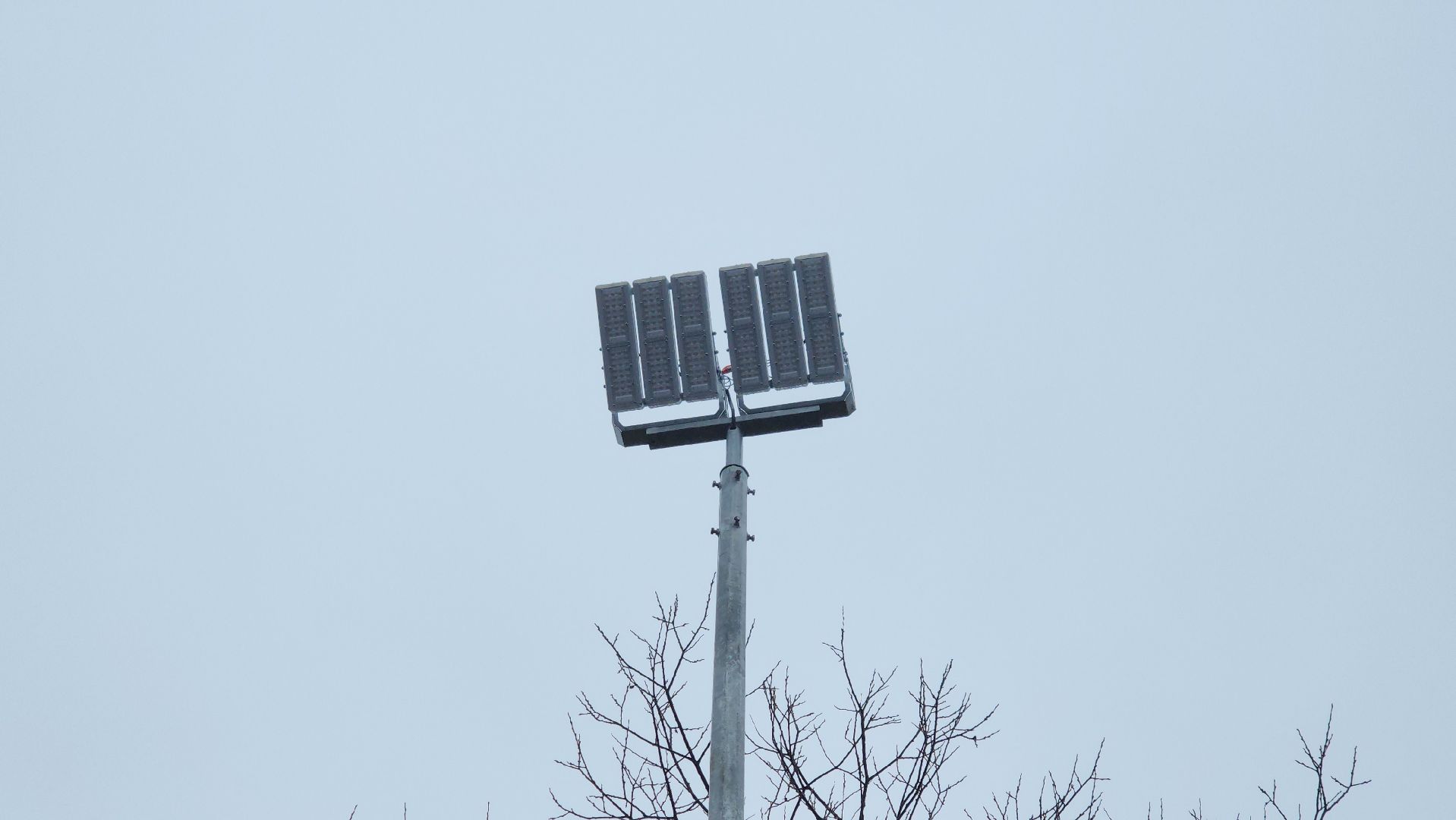 щёлково, новая спортивная площадка, маврино, Установка опор спортивной площадки,