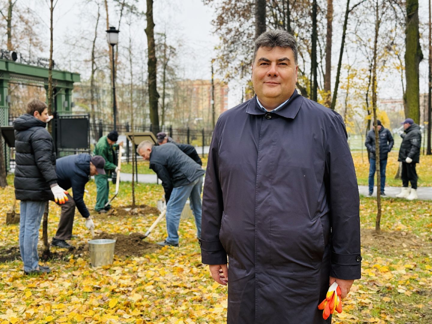 раменское, раменская црб, главврач, врачи, экологическая акция, патриотическая акция,высадка деревьев,раменский городской парк,