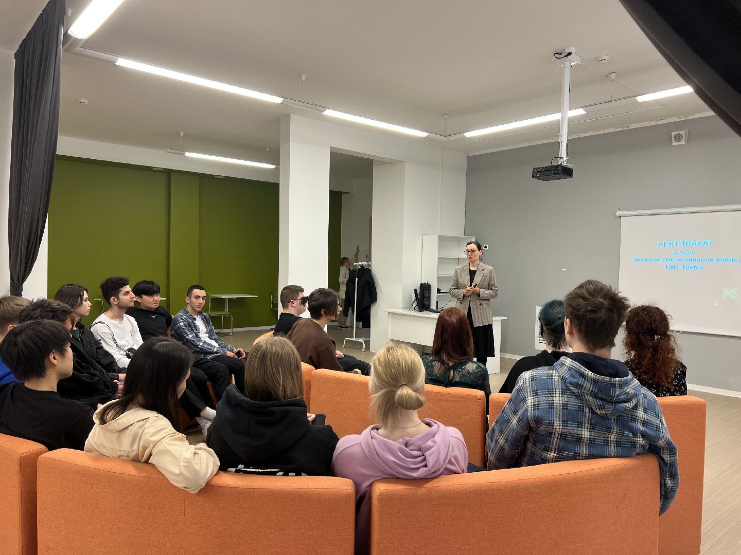 Химки, выставка, библиотека, культура