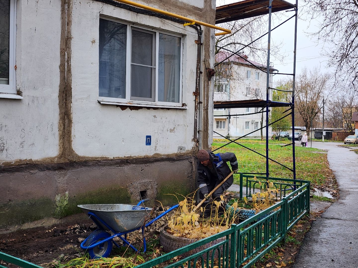 чехов, микрорайон венюково, улица гагарина 56, капремонт фасада, утепление дома, теплоизоляция, гидроизоляция, капитальный ремонт отмостки, обновление цоколя, фасадные работы, облицовка дома, фонд капремонта московской области, госпрограмма московской области, формирование комфортной городской среды,замена инженерных сетей,