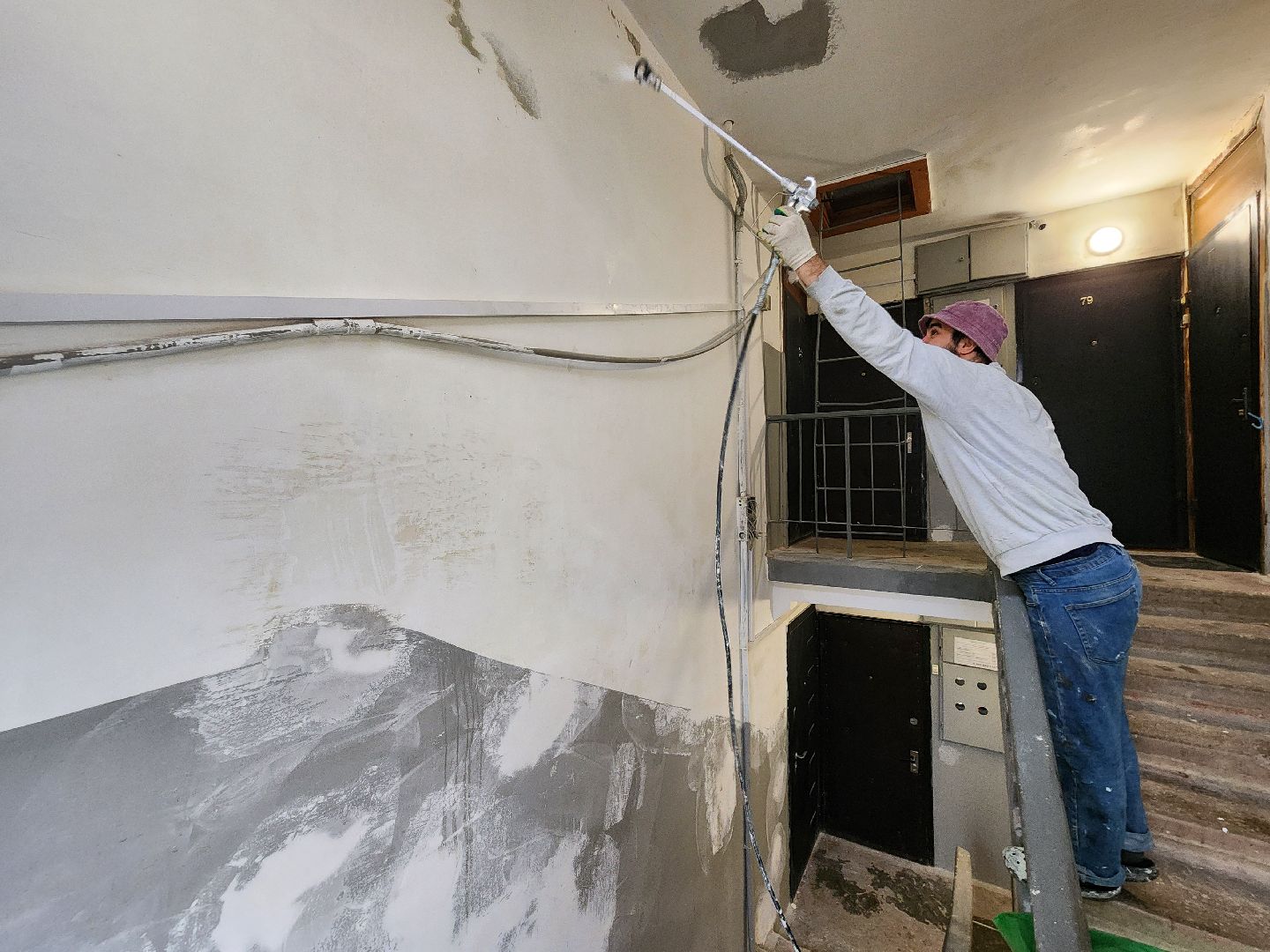 чехов, микрорайон венюково, улица гагарина 48, текущий ремонт подъездов, покраска стен и потолков, замена окон, замена батарей отопления, косметический ремонт, обращения жителей, портал добродел, ремонт в подъездах,перила, лестницы, электропроводка, напольное покрытие,