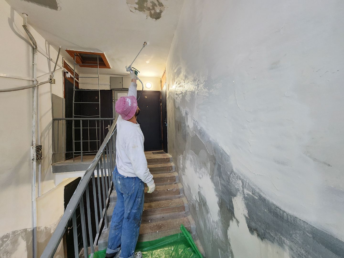 чехов, микрорайон венюково, улица гагарина 48, текущий ремонт подъездов, покраска стен и потолков, замена окон, замена батарей отопления, косметический ремонт, обращения жителей, портал добродел, ремонт в подъездах,перила, лестницы, электропроводка, напольное покрытие,