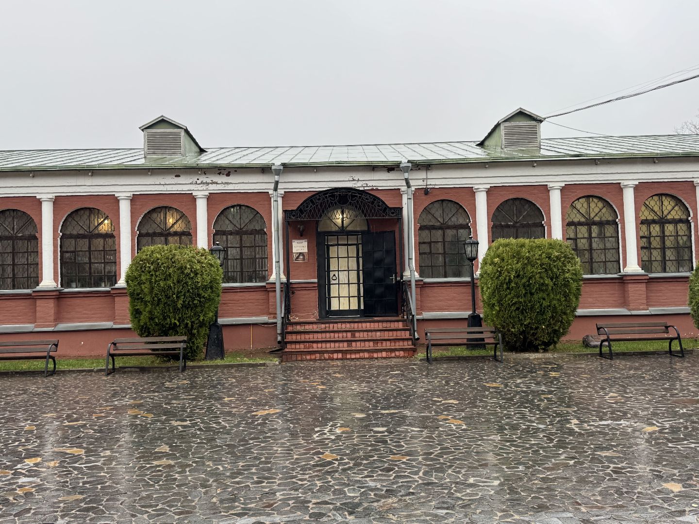 Сергиев Посад, музейный комплекс Конный двор, Любовью и единением спасмся» ,