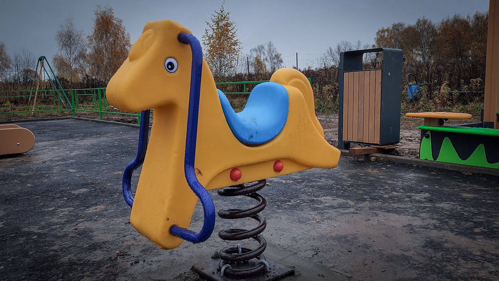 бронницы, детская площадка в бронницах, новая детская площадка в бронницах, игровой комплекс на солнечной,