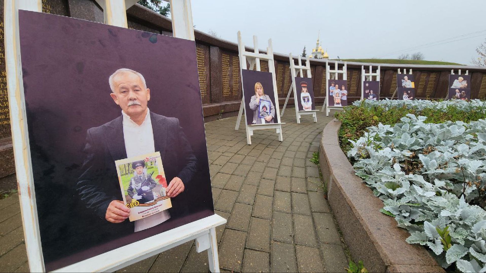 Дмитров, Акция День белых журавлей, Мемориал Вечный огонь,