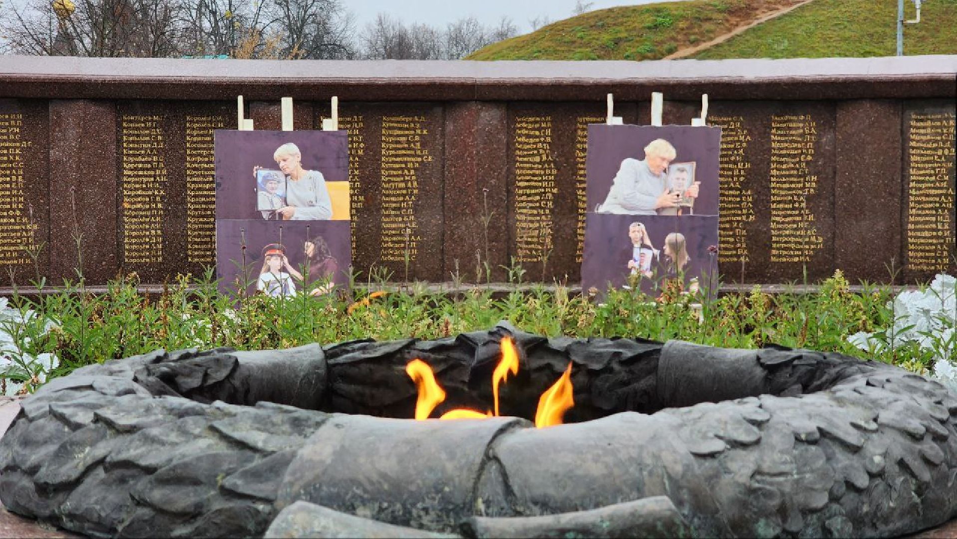 Дмитров, Акция День белых журавлей, Мемориал Вечный огонь,