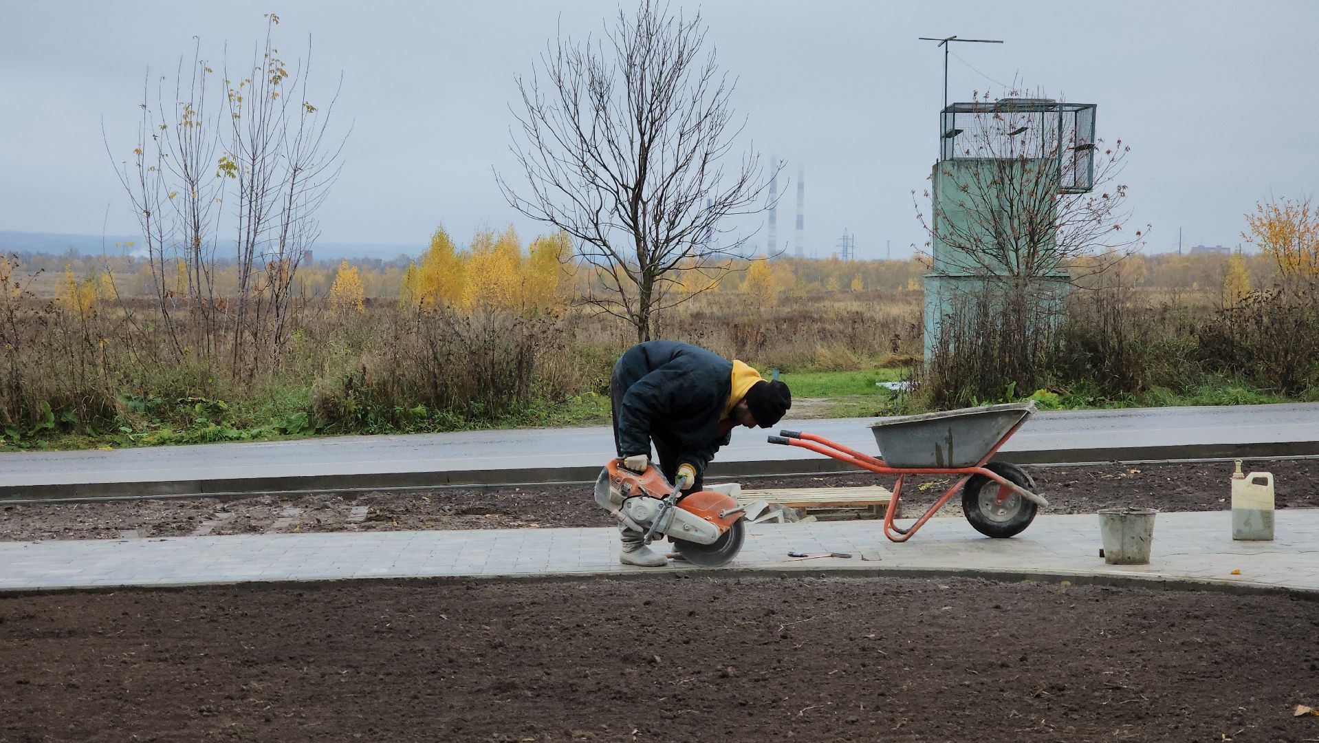 кашира, благоустройство, комфортная городская среда, сквер, тротуарная плитка, озеленение, освещение, безопасный регион,