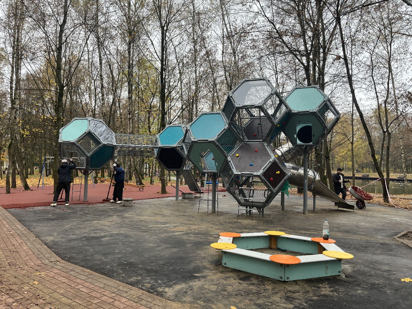 красногорск, детская  площадка,