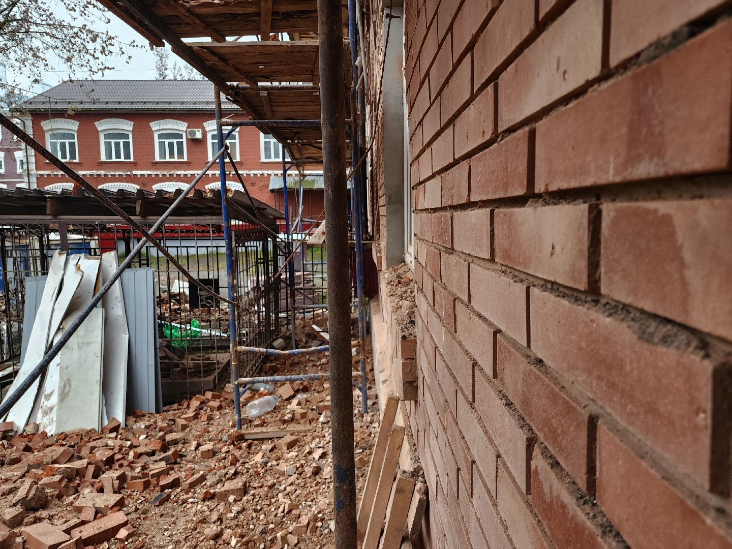 наро-фоминск, наро-фоминский городской округ, капитальный ремонт больницы, ремонт исторического здания, роман шамнэ,