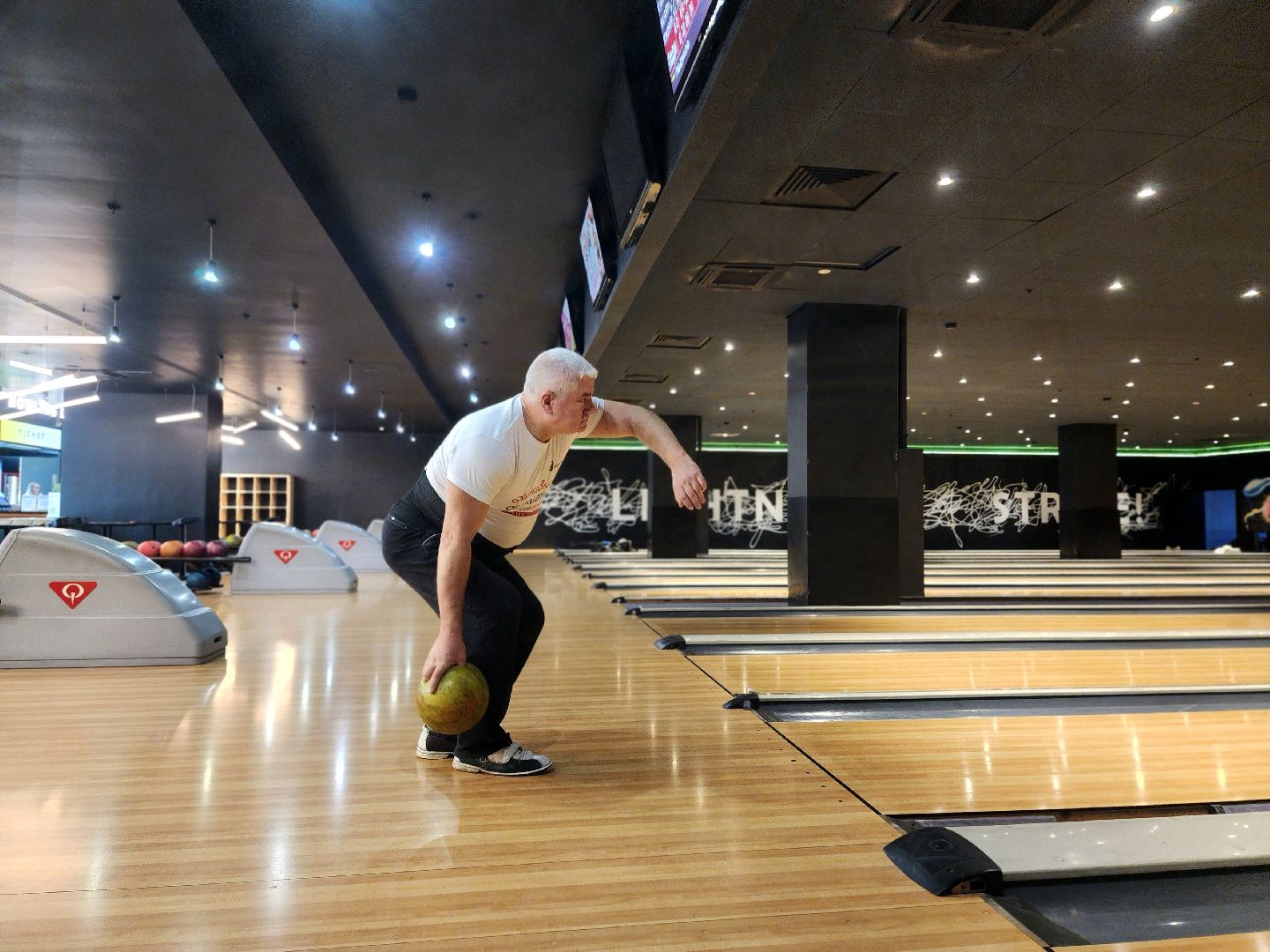 боулинг, соревнования, люди с инвалидностью,