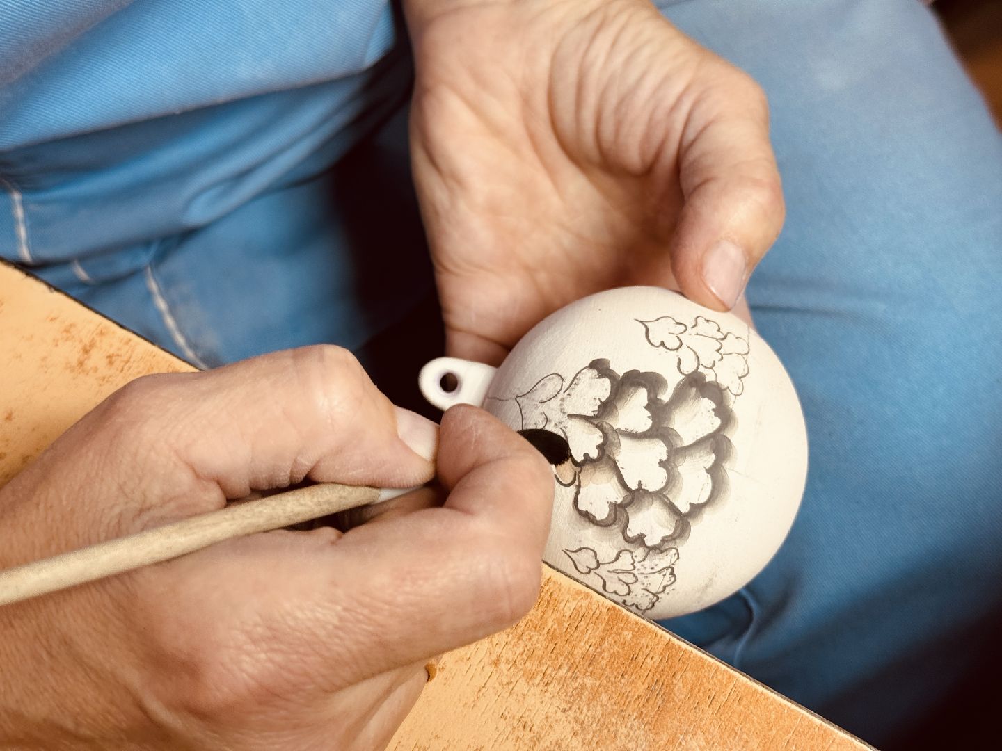 гжель, гжельская роспись, гжельский завод художественной росписи, новый год, производство елочных игрушек, елочные игрушки,