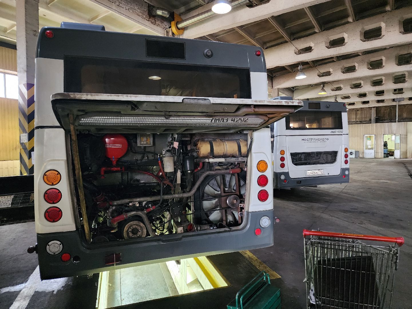 чехов, деревня манушкино, филиал мострансавто, производственная база чехов, автопарк, техобслуживание, маршруты, ремонт автобусов, штат, пополнение автопарка, подготовка автобусов к рейсам, руководитель пб чехов, алексей коркин, медосмотры, оплата проезда, набор сотрудников, вакансии,