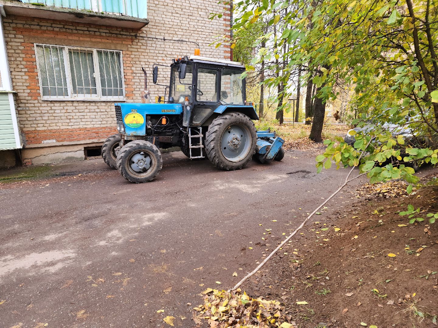 красноармейск, городской округ пушкинский, уборка во дворах, коммунальная служба,